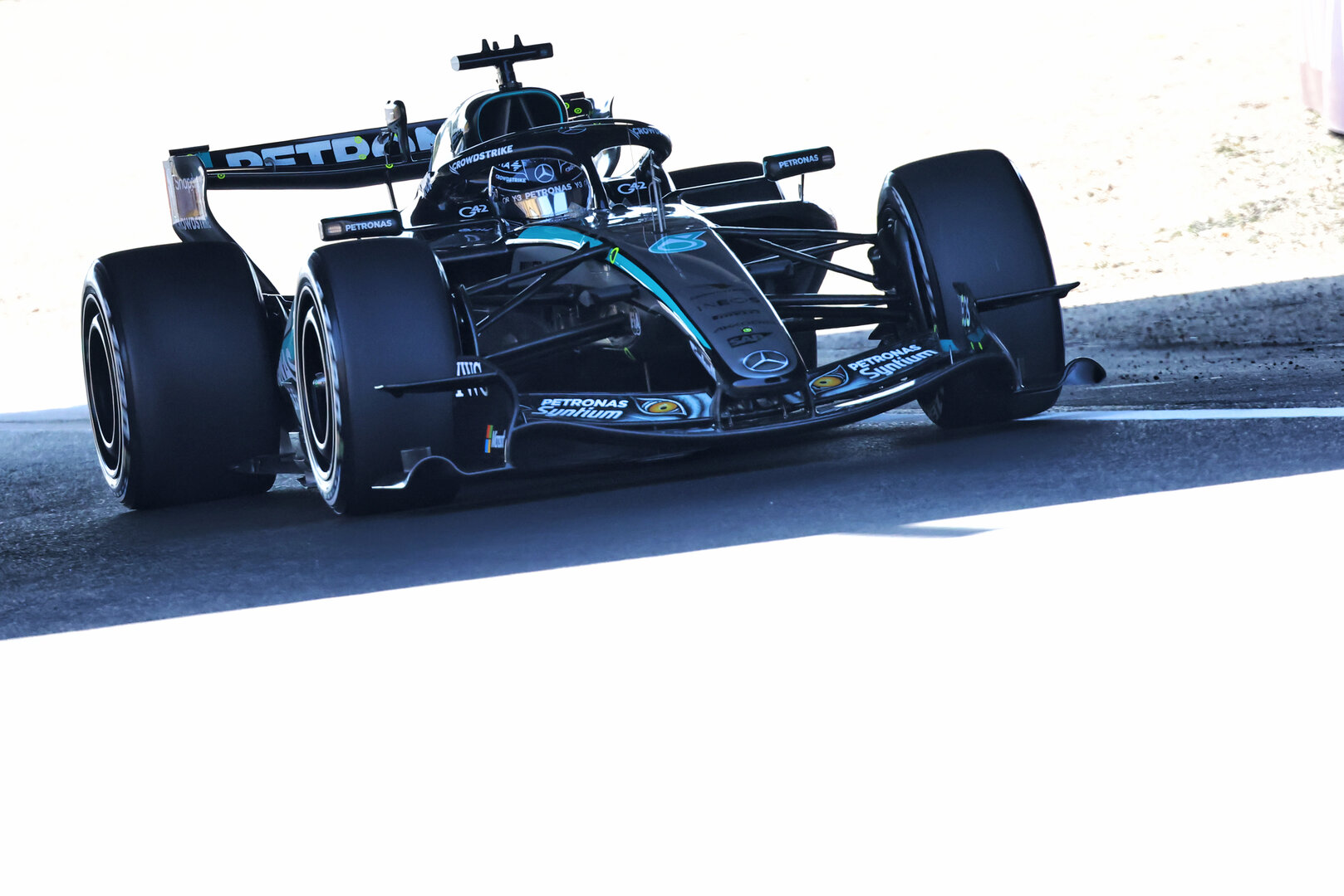 GP GIAPPONE, George Russell (GBR) Mercedes AMG Formula One Team W17.
27.03.2026. Formula 1 World Championship, Rd 3, Japanese Grand Prix, Suzuka, Japan, Practice Day.
- www.xpbimages.com, EMail: requests@xpbimages.com © Copyright: Rew / XPB Images