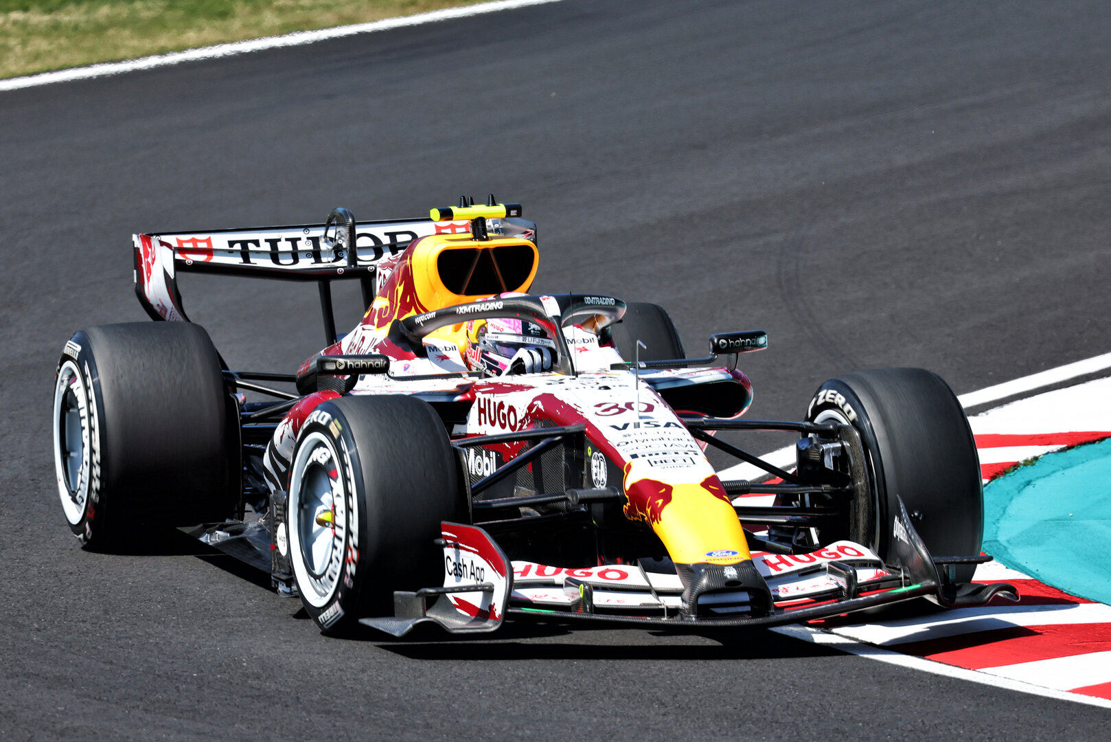 GP GIAPPONE, Liam Lawson (NZL) Racing Bulls Formula One Team VCARB 03.
27.03.2026. Formula 1 World Championship, Rd 3, Japanese Grand Prix, Suzuka, Japan, Practice Day.
- www.xpbimages.com, EMail: requests@xpbimages.com © Copyright: Bearne / XPB Images