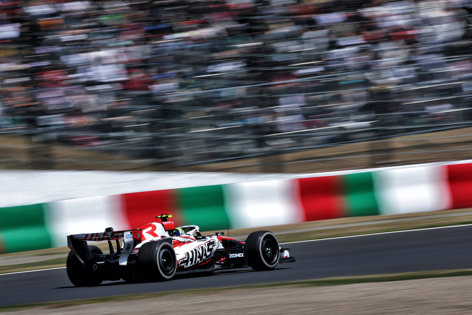 GP GIAPPONE, Oliver Bearman (GBR) Haas F1 Team VF-26.
27.03.2026. Formula 1 World Championship, Rd 3, Japanese Grand Prix, Suzuka, Japan, Practice Day.
- www.xpbimages.com, EMail: requests@xpbimages.com © Copyright: Charniaux / XPB Images