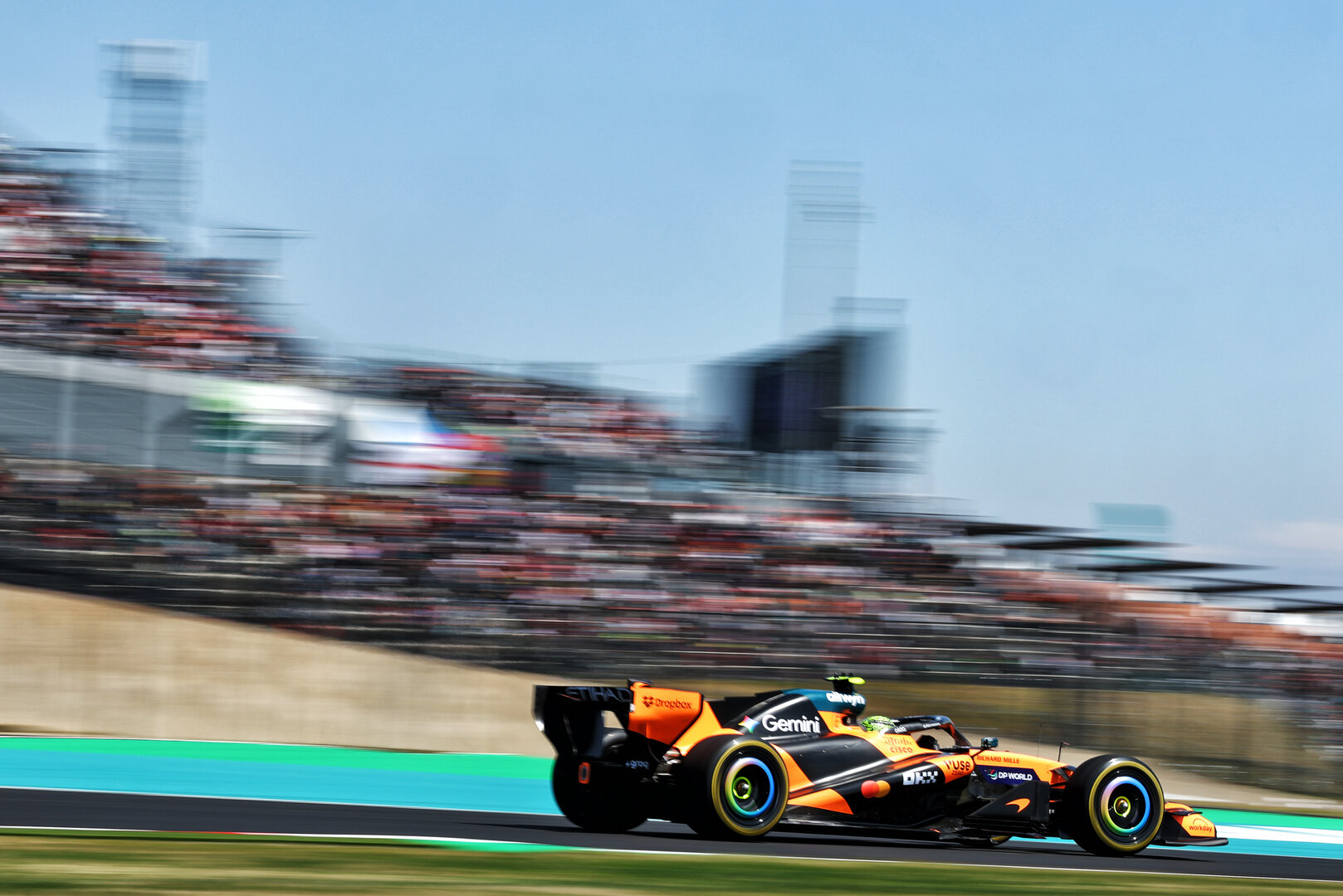 GP GIAPPONE, Lando Norris (GBR) McLaren F1 Team MCL40.
27.03.2026. Formula 1 World Championship, Rd 3, Japanese Grand Prix, Suzuka, Japan, Practice Day.
- www.xpbimages.com, EMail: requests@xpbimages.com © Copyright: Bearne / XPB Images
