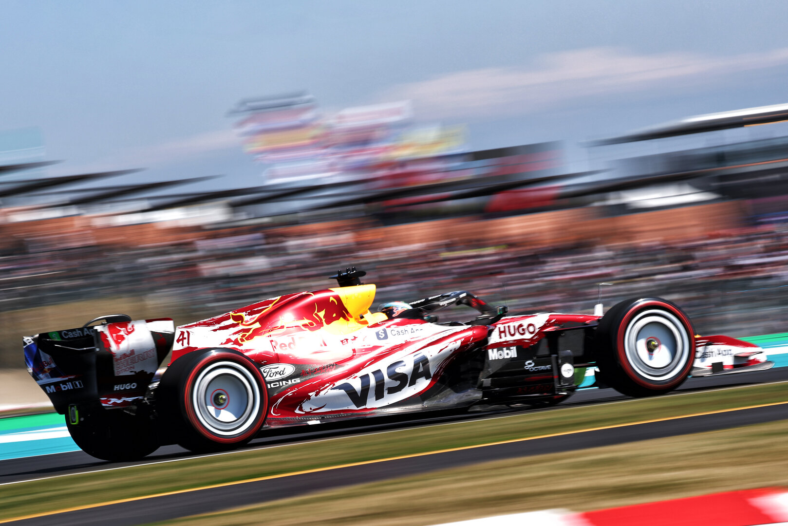 GP GIAPPONE, Arvid Lindblad (GBR) Racing Bulls Formula One Team VCARB 03.
27.03.2026. Formula 1 World Championship, Rd 3, Japanese Grand Prix, Suzuka, Japan, Practice Day.
- www.xpbimages.com, EMail: requests@xpbimages.com © Copyright: Bearne / XPB Images
