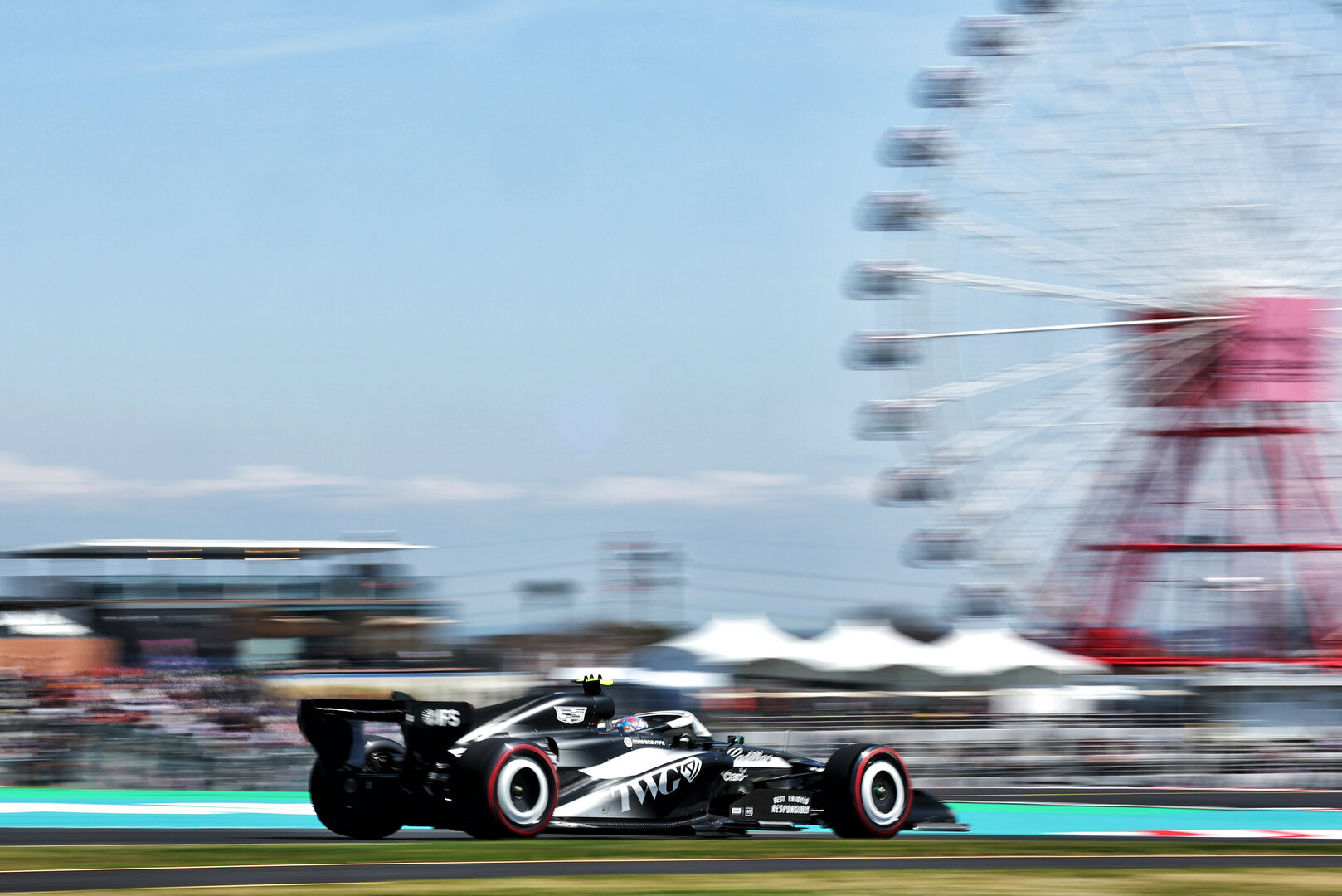 GP GIAPPONE, Valtteri Bottas (FIN) Cadillac Formula 1 Team MAC-26.
27.03.2026. Formula 1 World Championship, Rd 3, Japanese Grand Prix, Suzuka, Japan, Practice Day.
- www.xpbimages.com, EMail: requests@xpbimages.com © Copyright: Bearne / XPB Images