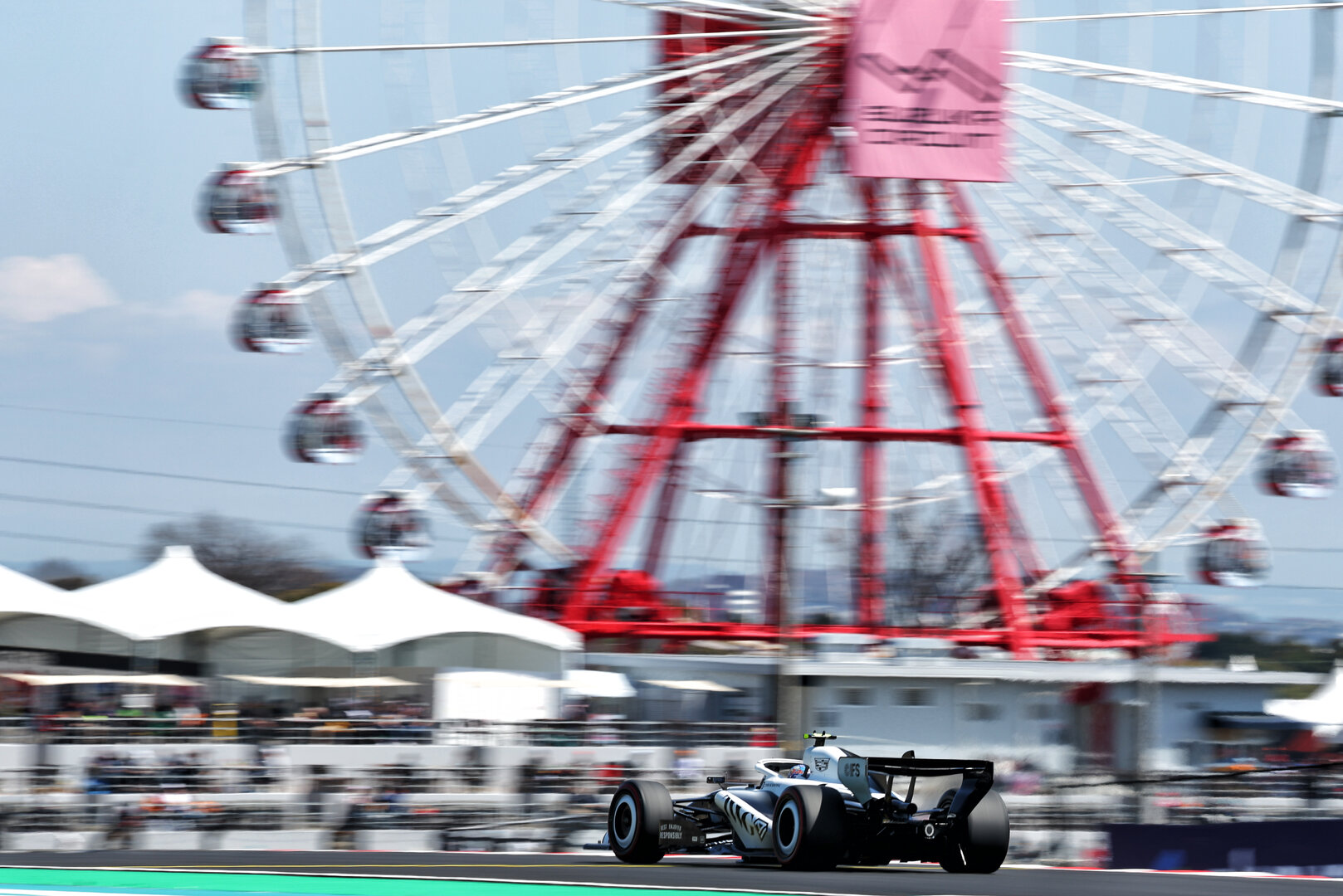 GP GIAPPONE, Valtteri Bottas (FIN) Cadillac Formula 1 Team MAC-26.
27.03.2026. Formula 1 World Championship, Rd 3, Japanese Grand Prix, Suzuka, Japan, Practice Day.
- www.xpbimages.com, EMail: requests@xpbimages.com © Copyright: Bearne / XPB Images