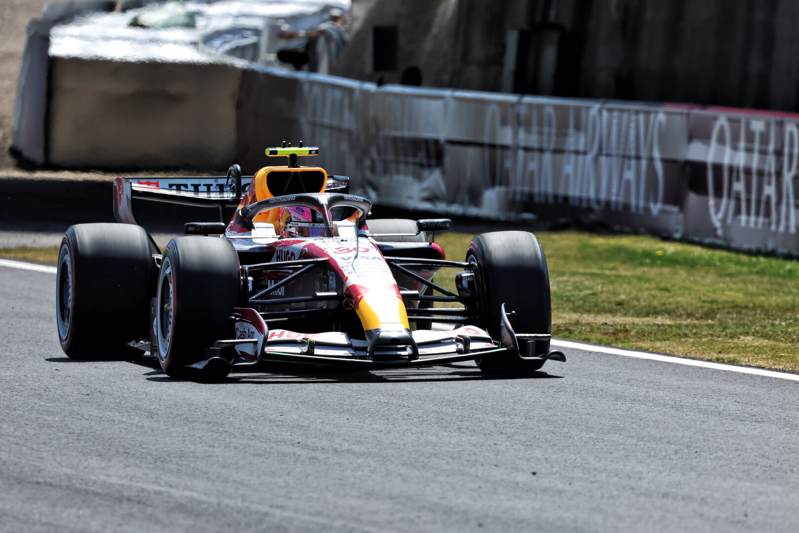 GP GIAPPONE, Liam Lawson (NZL) Racing Bulls Formula One Team VCARB 03.
27.03.2026. Formula 1 World Championship, Rd 3, Japanese Grand Prix, Suzuka, Japan, Practice Day.
- www.xpbimages.com, EMail: requests@xpbimages.com © Copyright: Rew / XPB Images