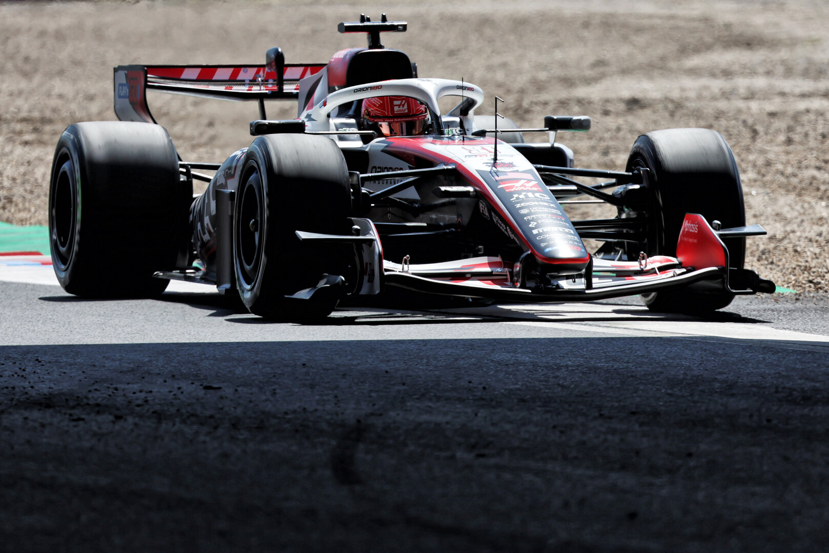 GP GIAPPONE, Esteban Ocon (FRA) Haas F1 Team VF-26.
27.03.2026. Formula 1 World Championship, Rd 3, Japanese Grand Prix, Suzuka, Japan, Practice Day.
- www.xpbimages.com, EMail: requests@xpbimages.com © Copyright: Rew / XPB Images
