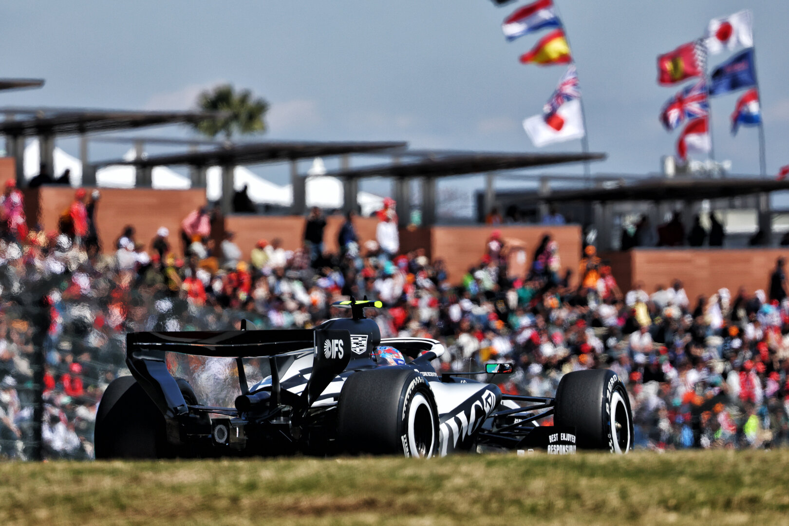 GP GIAPPONE, Valtteri Bottas (FIN) Cadillac Formula 1 Team MAC-26.
27.03.2026. Formula 1 World Championship, Rd 3, Japanese Grand Prix, Suzuka, Japan, Practice Day.
- www.xpbimages.com, EMail: requests@xpbimages.com © Copyright: Bearne / XPB Images