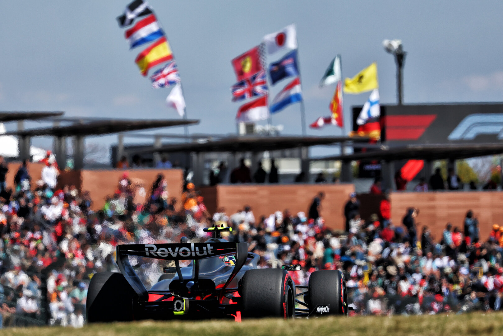 GP GIAPPONE, Gabriel Bortoleto (BRA) Audi F1 Team R26.
27.03.2026. Formula 1 World Championship, Rd 3, Japanese Grand Prix, Suzuka, Japan, Practice Day.
- www.xpbimages.com, EMail: requests@xpbimages.com © Copyright: Bearne / XPB Images