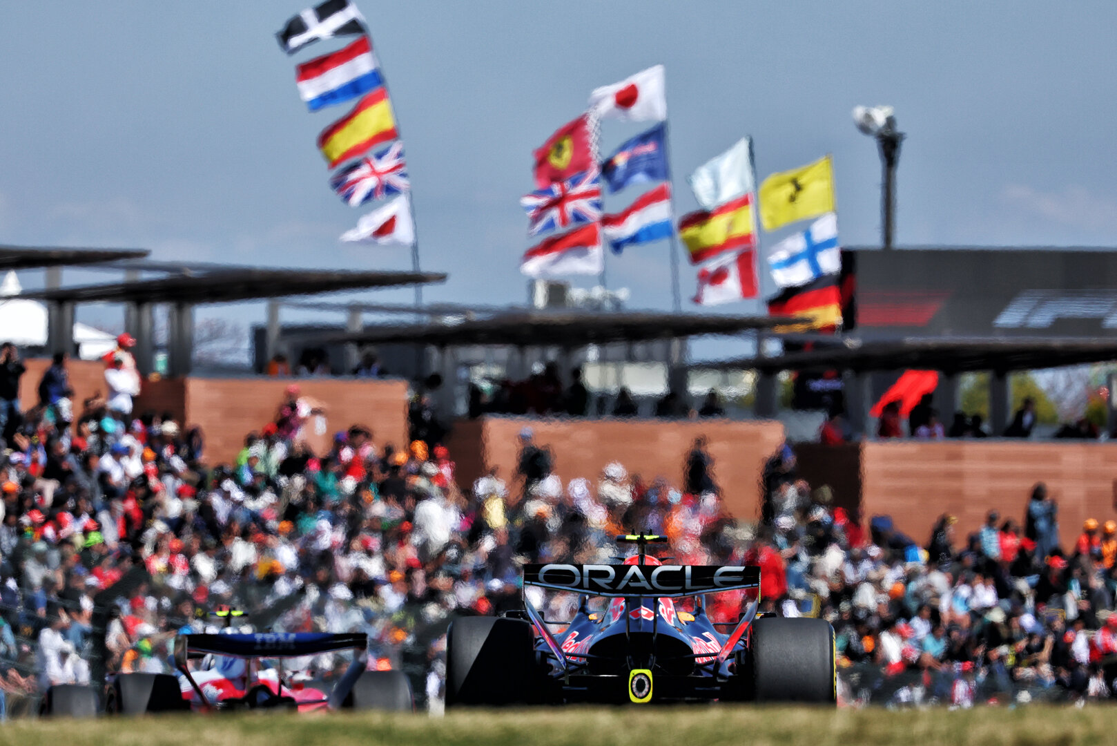 GP GIAPPONE, Isack Hadjar (FRA) Red Bull Racing RB22.
27.03.2026. Formula 1 World Championship, Rd 3, Japanese Grand Prix, Suzuka, Japan, Practice Day.
- www.xpbimages.com, EMail: requests@xpbimages.com © Copyright: Bearne / XPB Images