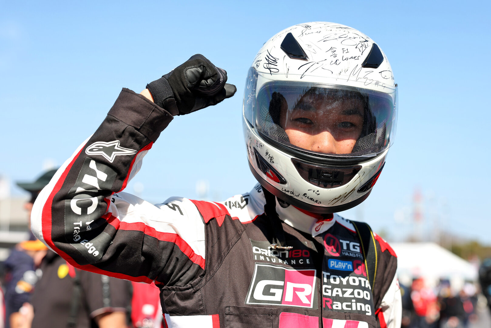 GP GIAPPONE, Circuit Atmosfera - Fan.
27.03.2026. Formula 1 World Championship, Rd 3, Japanese Grand Prix, Suzuka, Japan, Practice Day.
- www.xpbimages.com, EMail: requests@xpbimages.com © Copyright: Rew / XPB Images