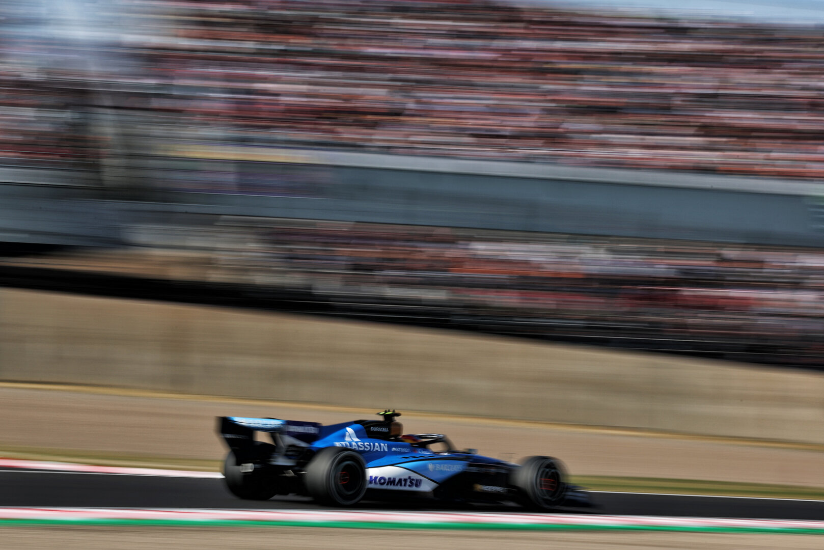 GP GIAPPONE, Carlos Sainz (ESP) Williams F1 Team FW48.
27.03.2026. Formula 1 World Championship, Rd 3, Japanese Grand Prix, Suzuka, Japan, Practice Day.
- www.xpbimages.com, EMail: requests@xpbimages.com © Copyright: Charniaux / XPB Images