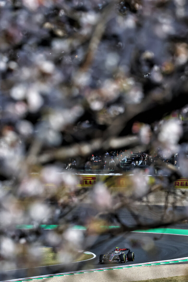 GP GIAPPONE, Gabriel Bortoleto (BRA) Audi F1 Team R26.
27.03.2026. Formula 1 World Championship, Rd 3, Japanese Grand Prix, Suzuka, Japan, Practice Day.
- www.xpbimages.com, EMail: requests@xpbimages.com © Copyright: Bearne / XPB Images