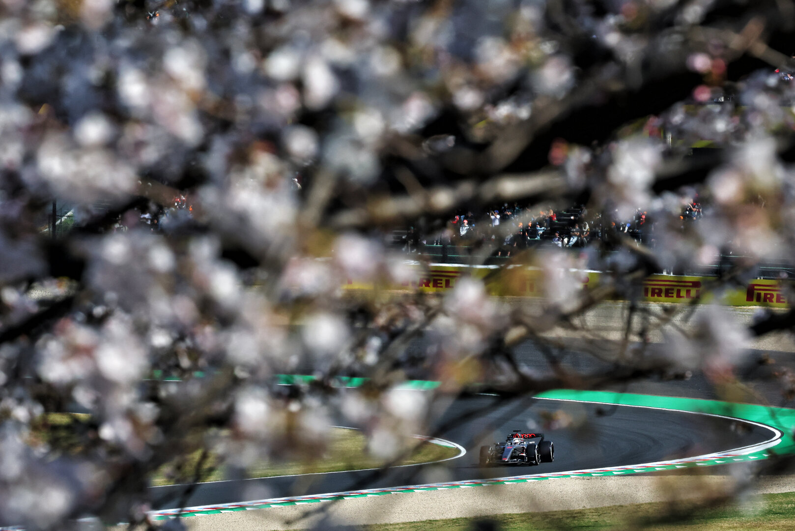 GP GIAPPONE, Nico Hulkenberg (GER) Audi F1 Team R26.
27.03.2026. Formula 1 World Championship, Rd 3, Japanese Grand Prix, Suzuka, Japan, Practice Day.
- www.xpbimages.com, EMail: requests@xpbimages.com © Copyright: Bearne / XPB Images