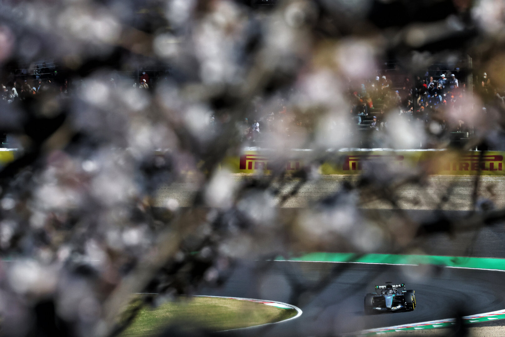 GP GIAPPONE, George Russell (GBR) Mercedes AMG Formula One Team W17.
27.03.2026. Formula 1 World Championship, Rd 3, Japanese Grand Prix, Suzuka, Japan, Practice Day.
- www.xpbimages.com, EMail: requests@xpbimages.com © Copyright: Bearne / XPB Images