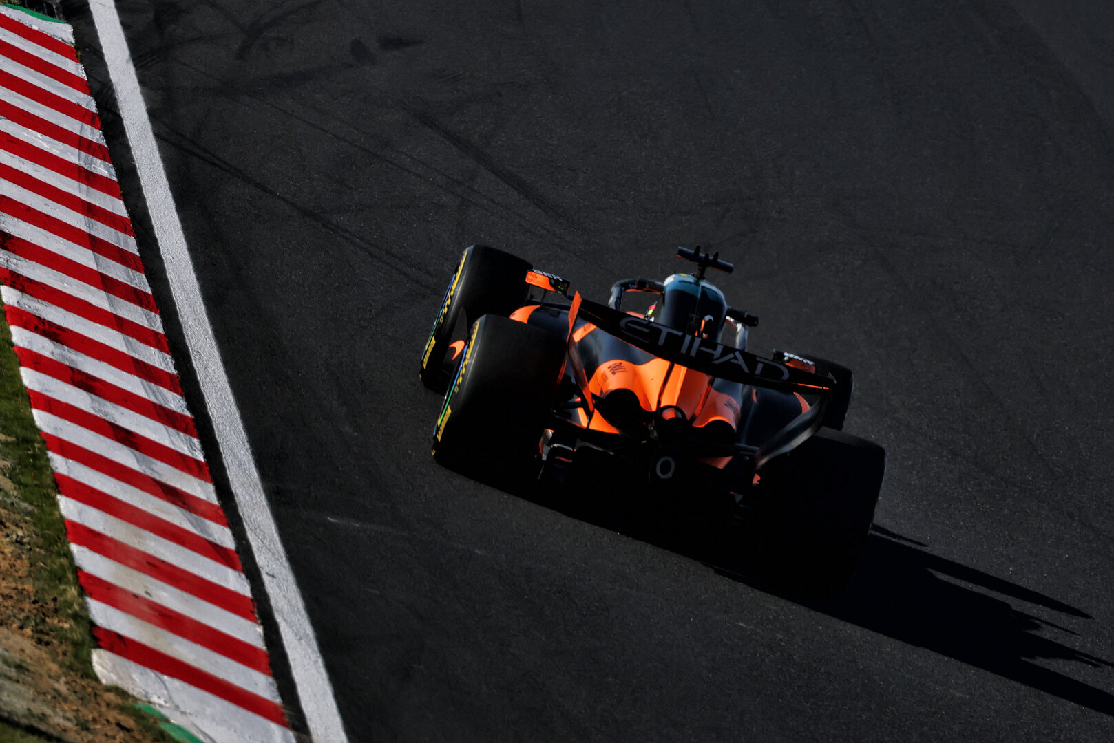 GP GIAPPONE, Oscar Piastri (AUS) McLaren F1 Team MCL40.
27.03.2026. Formula 1 World Championship, Rd 3, Japanese Grand Prix, Suzuka, Japan, Practice Day.
- www.xpbimages.com, EMail: requests@xpbimages.com © Copyright: Bearne / XPB Images