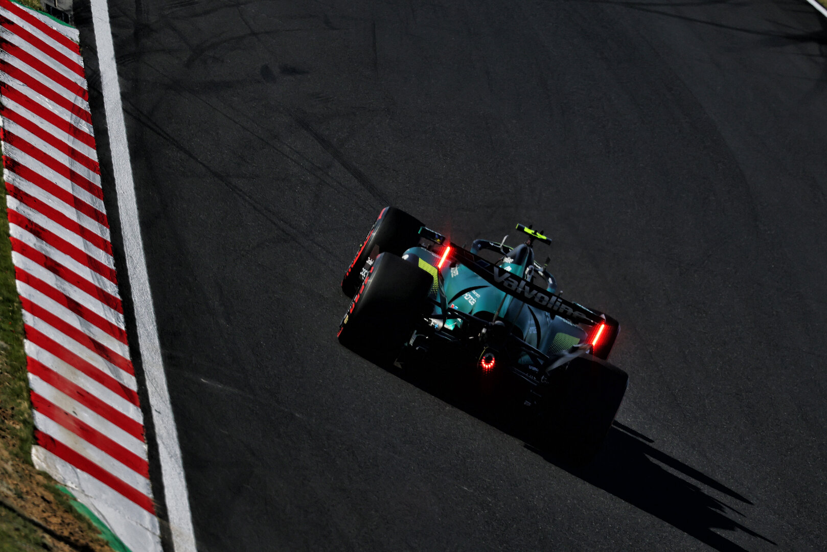 GP GIAPPONE, Fernando Alonso (ESP) Aston Martin F1 Team AMR26.
27.03.2026. Formula 1 World Championship, Rd 3, Japanese Grand Prix, Suzuka, Japan, Practice Day.
- www.xpbimages.com, EMail: requests@xpbimages.com © Copyright: Bearne / XPB Images