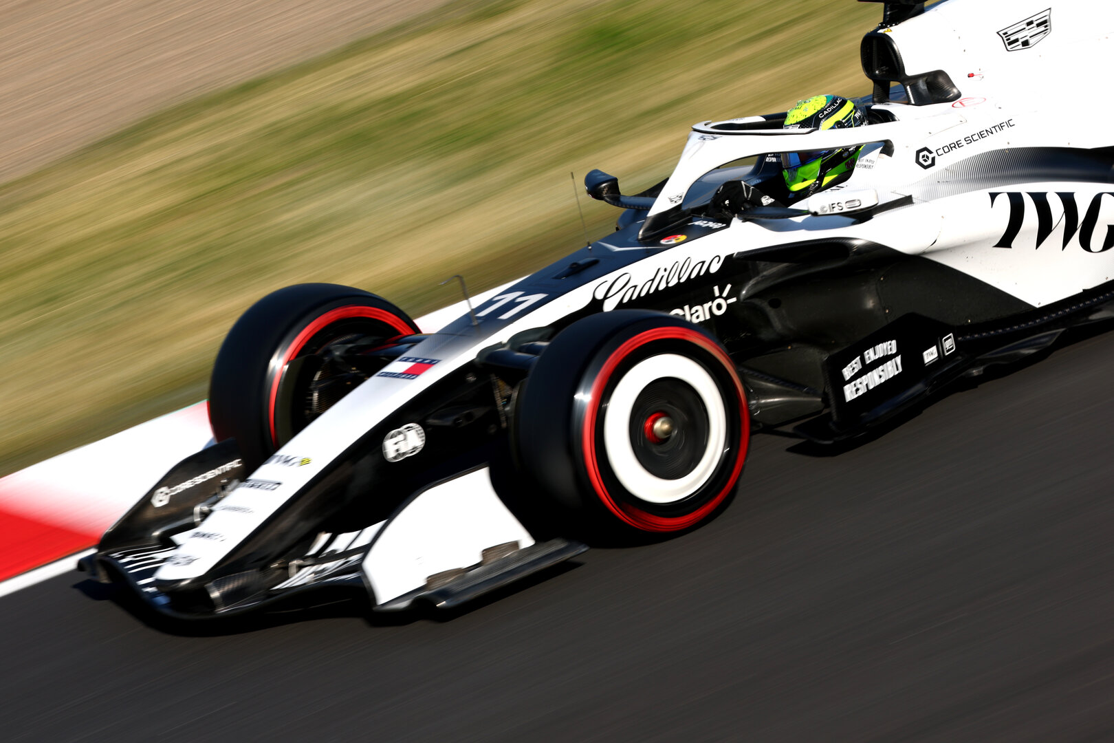 GP GIAPPONE, Sergio Perez (MEX) Cadillac Formula 1 Team MAC-26.
27.03.2026. Formula 1 World Championship, Rd 3, Japanese Grand Prix, Suzuka, Japan, Practice Day.
- www.xpbimages.com, EMail: requests@xpbimages.com © Copyright: Bearne / XPB Images