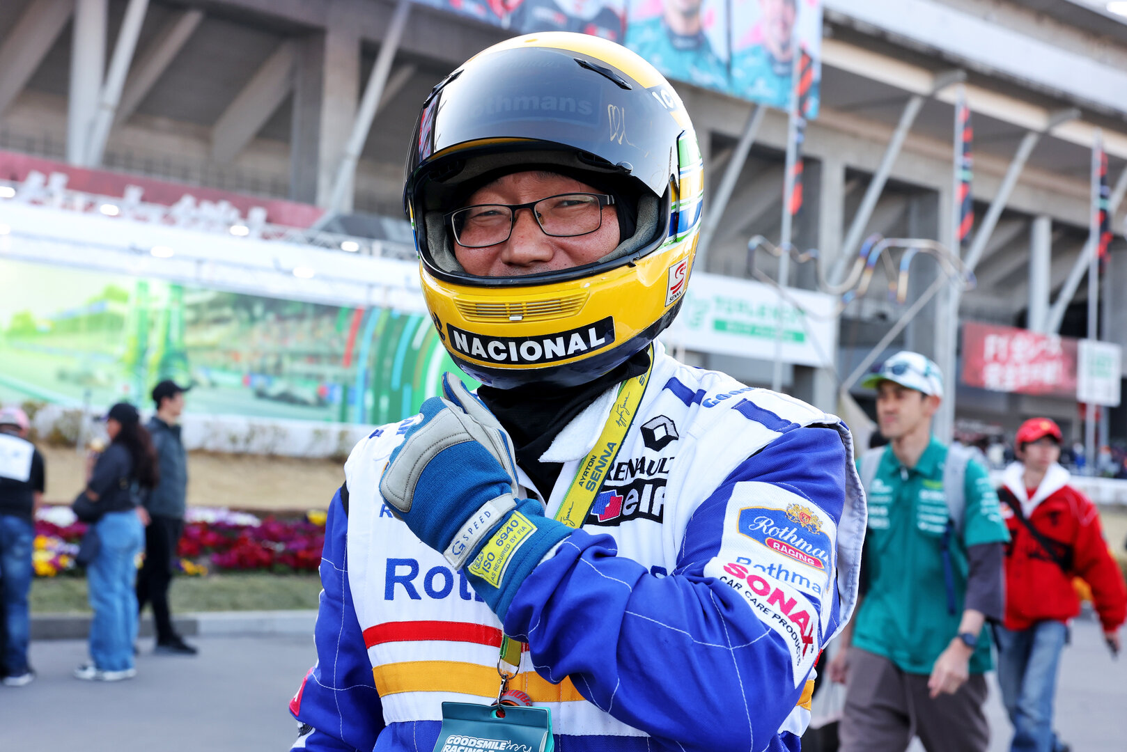 GP GIAPPONE, Circuit Atmosfera - fan.
27.03.2026. Formula 1 World Championship, Rd 3, Japanese Grand Prix, Suzuka, Japan, Practice Day.
- www.xpbimages.com, EMail: requests@xpbimages.com © Copyright: Bearne / XPB Images