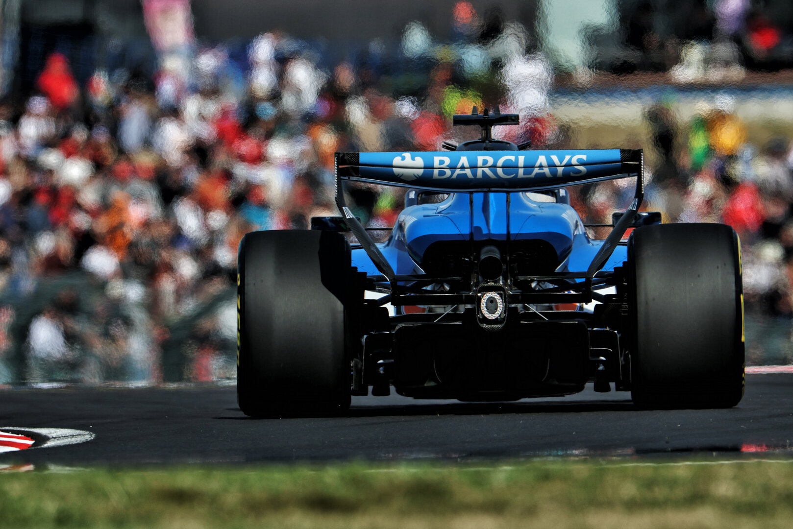 GP GIAPPONE, Alexander Albon (THA) Williams F1 Team FW48.
27.03.2026. Formula 1 World Championship, Rd 3, Japanese Grand Prix, Suzuka, Japan, Practice Day.
- www.xpbimages.com, EMail: requests@xpbimages.com © Copyright: Coates / XPB Images