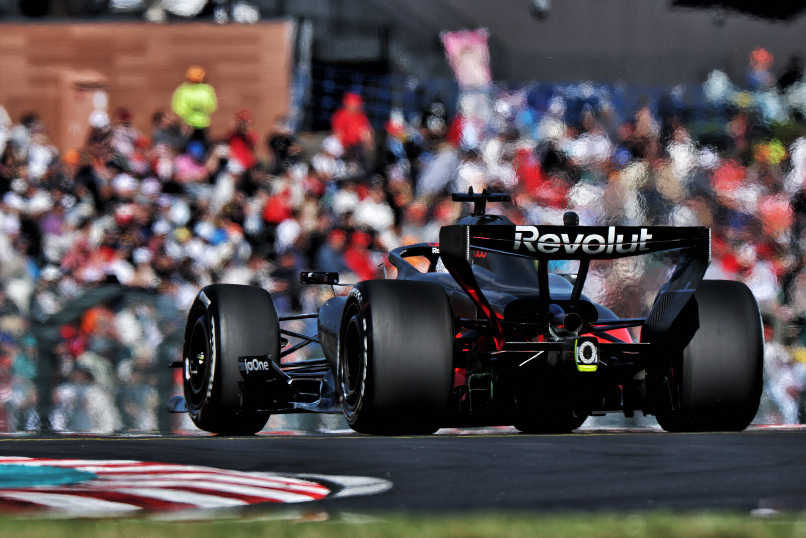 GP GIAPPONE, Nico Hulkenberg (GER) Audi F1 Team R26.
27.03.2026. Formula 1 World Championship, Rd 3, Japanese Grand Prix, Suzuka, Japan, Practice Day.
- www.xpbimages.com, EMail: requests@xpbimages.com © Copyright: Coates / XPB Images
