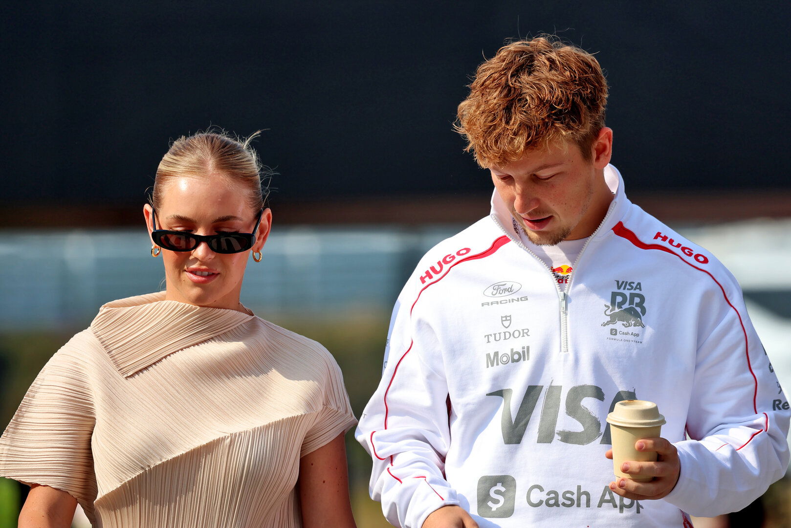 GP GIAPPONE, (L to R): Hannah St. John (USA) with her boyfriend Liam Lawson (NZL) Racing Bulls Formula One Team.
28.03.2026. Formula 1 World Championship, Rd 3, Japanese Grand Prix, Suzuka, Japan, Qualifiche Day.
- www.xpbimages.com, EMail: requests@xpbimages.com © Copyright: Rew / XPB Images