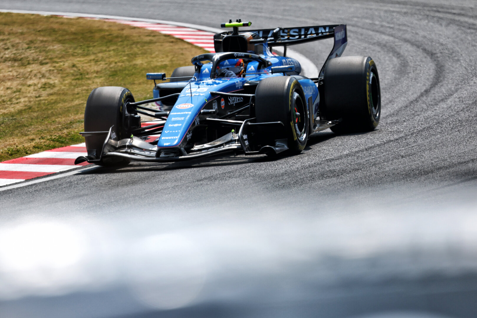 GP GIAPPONE, Carlos Sainz (ESP) Williams F1 Team FW48.
28.03.2026. Formula 1 World Championship, Rd 3, Japanese Grand Prix, Suzuka, Japan, Qualifiche Day.
- www.xpbimages.com, EMail: requests@xpbimages.com © Copyright: Bearne / XPB Images