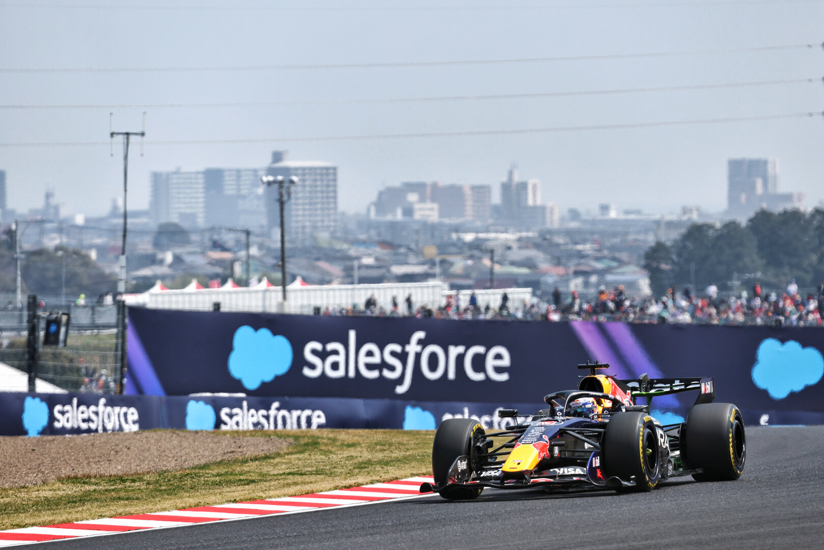GP GIAPPONE, Max Verstappen (NLD) Red Bull Racing RB22.
28.03.2026. Formula 1 World Championship, Rd 3, Japanese Grand Prix, Suzuka, Japan, Qualifiche Day.
- www.xpbimages.com, EMail: requests@xpbimages.com © Copyright: Bearne / XPB Images