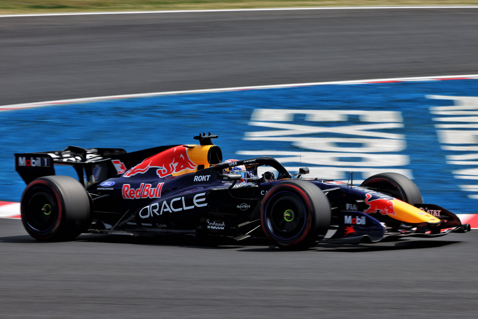 GP GIAPPONE, Max Verstappen (NLD) Red Bull Racing RB22.
28.03.2026. Formula 1 World Championship, Rd 3, Japanese Grand Prix, Suzuka, Japan, Qualifiche Day.
 - www.xpbimages.com, EMail: requests@xpbimages.com © Copyright: Rew / XPB Images