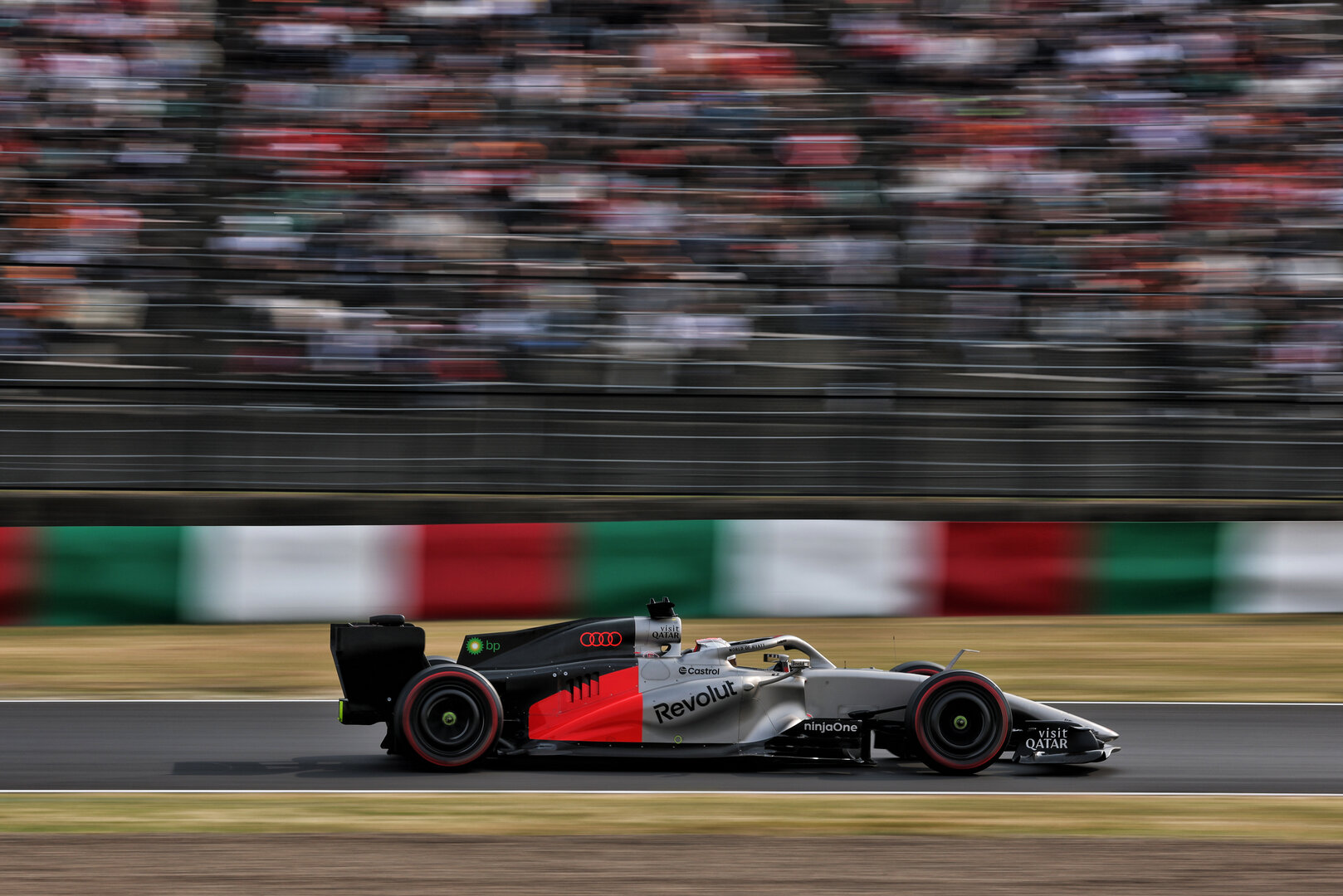 GP GIAPPONE, Nico Hulkenberg (GER) Audi F1 Team R26.
28.03.2026. Formula 1 World Championship, Rd 3, Japanese Grand Prix, Suzuka, Japan, Qualifiche Day.
- www.xpbimages.com, EMail: requests@xpbimages.com © Copyright: Charniaux / XPB Images