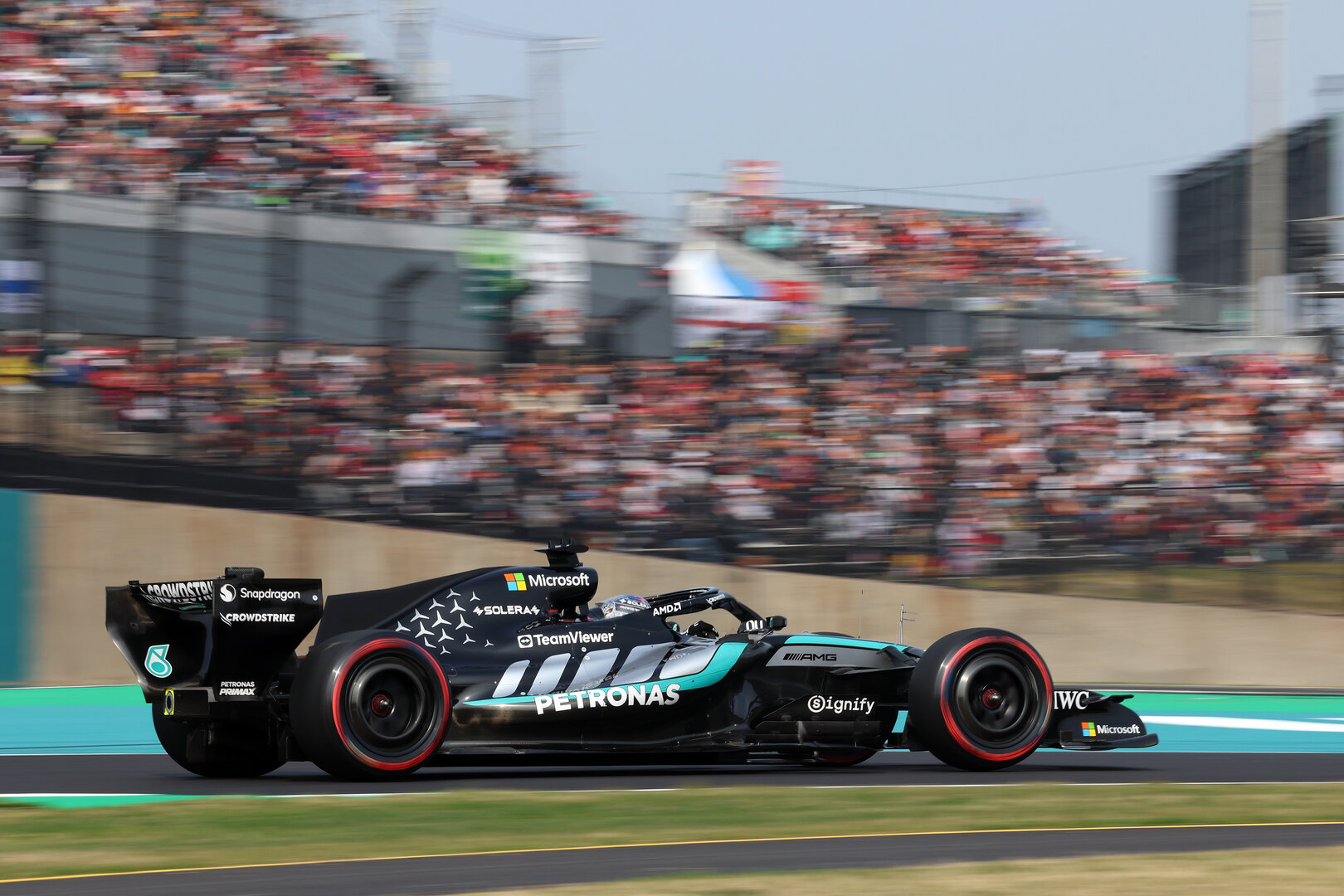 GP GIAPPONE, George Russell (GBR) Mercedes AMG Formula One Team W17.
28.03.2026. Formula 1 World Championship, Rd 3, Japanese Grand Prix, Suzuka, Japan, Qualifiche Day.
- www.xpbimages.com, EMail: requests@xpbimages.com © Copyright: Rew / XPB Images