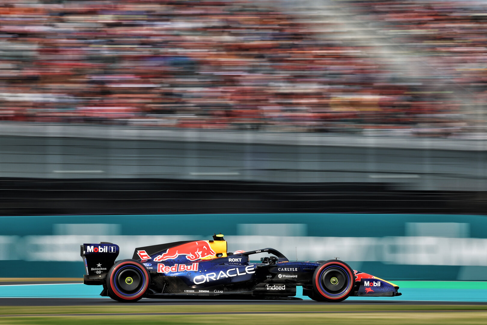 GP GIAPPONE, Isack Hadjar (FRA) Red Bull Racing RB22.
28.03.2026. Formula 1 World Championship, Rd 3, Japanese Grand Prix, Suzuka, Japan, Qualifiche Day.
 - www.xpbimages.com, EMail: requests@xpbimages.com © Copyright: Rew / XPB Images