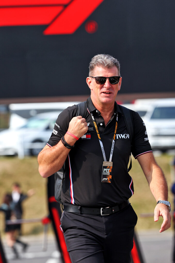 GP GIAPPONE, Graeme Lowdon (GBR) Cadillac Formula 1 Team, Team Principal.
29.03.2026. Formula 1 World Championship, Rd 3, Japanese Grand Prix, Suzuka, Japan, Gara Day.
- www.xpbimages.com, EMail: requests@xpbimages.com © Copyright: Bearne / XPB Images