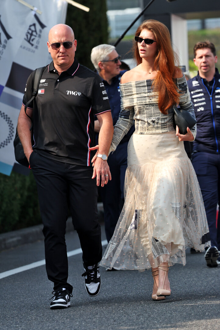 GP GIAPPONE, (L to R): Dan Towriss (USA) Cadillac F1 Team e TWG Motorsports CEO e sua moglie Cassidy Towriss.
29.03.2026. Formula 1 World Championship, Rd 3, Japanese Grand Prix, Suzuka, Japan, Gara Day.
- www.xpbimages.com, EMail: requests@xpbimages.com © Copyright: Bearne / XPB Images