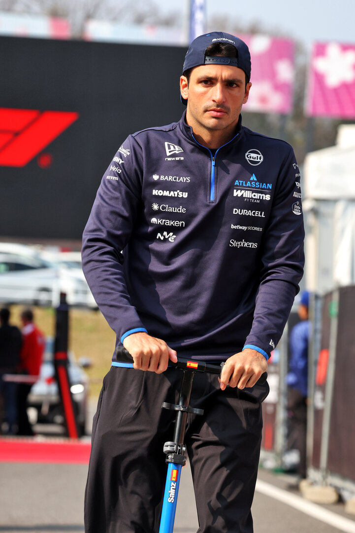 GP GIAPPONE, Carlos Sainz (ESP) Williams F1 Team.
29.03.2026. Formula 1 World Championship, Rd 3, Japanese Grand Prix, Suzuka, Japan, Gara Day.
- www.xpbimages.com, EMail: requests@xpbimages.com © Copyright: Bearne / XPB Images