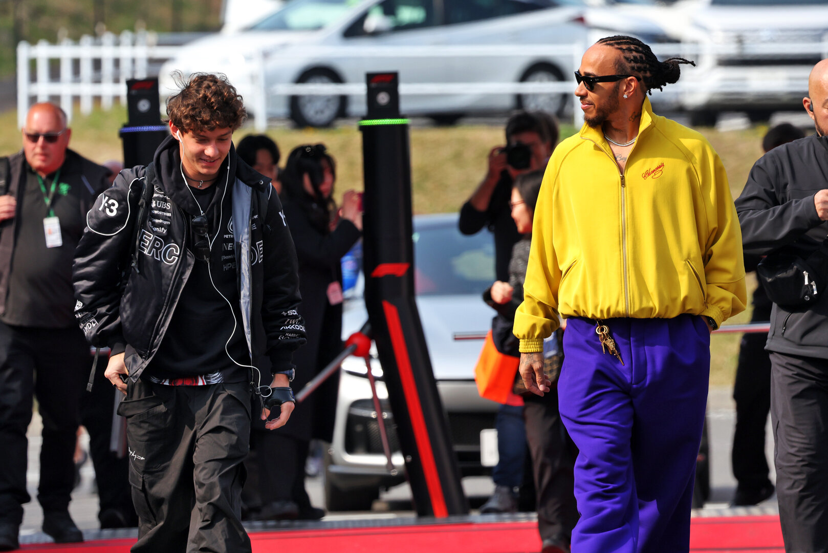 GP GIAPPONE, (L to R): Andrea Kimi Antonelli (ITA) Mercedes AMG Formula One Team with Lewis Hamilton (GBR) Ferrari.
29.03.2026. Formula 1 World Championship, Rd 3, Japanese Grand Prix, Suzuka, Japan, Gara Day.
- www.xpbimages.com, EMail: requests@xpbimages.com © Copyright: Bearne / XPB Images