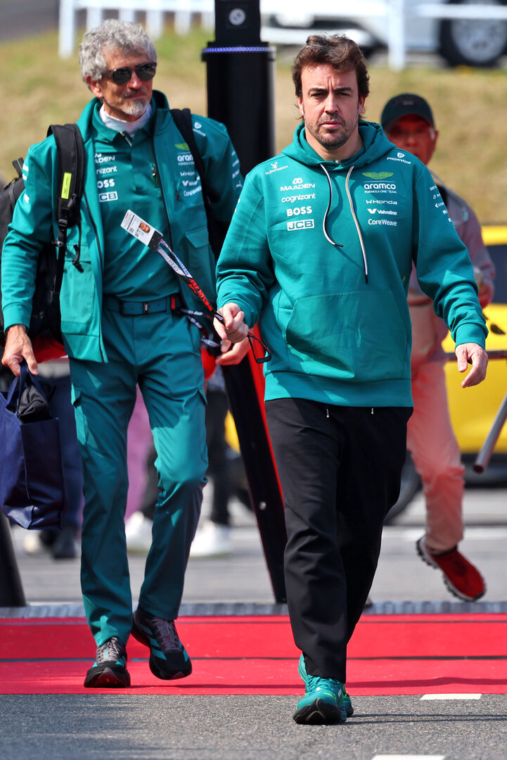 GP GIAPPONE, Fernando Alonso (ESP) Aston Martin F1 Team.
29.03.2026. Formula 1 World Championship, Rd 3, Japanese Grand Prix, Suzuka, Japan, Gara Day.
 - www.xpbimages.com, EMail: requests@xpbimages.com © Copyright: Rew / XPB Images