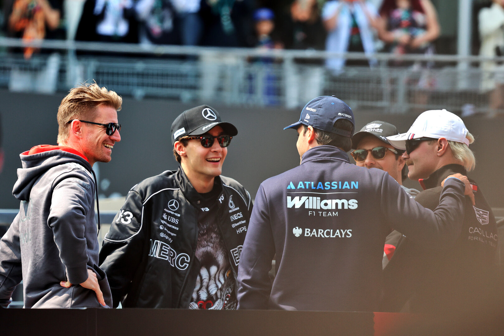 GP GIAPPONE, (L to R): Nico Hulkenberg (GER) Audi F1 Team; George Russell (GBR) Mercedes AMG Formula One Team; Carlos Sainz (ESP) Williams F1 Team; Sergio Perez (MEX) Cadillac Formula 1 Team; e Valtteri Bottas (FIN) Cadillac Formula 1 Team, on the drivers' parade.
29.03.2026. Formula 1 World Championship, Rd 3, Japanese Grand Prix, Suzuka, Japan, Gara Day.
- www.xpbimages.com, EMail: requests@xpbimages.com © Copyright: Batchelor / XPB Images