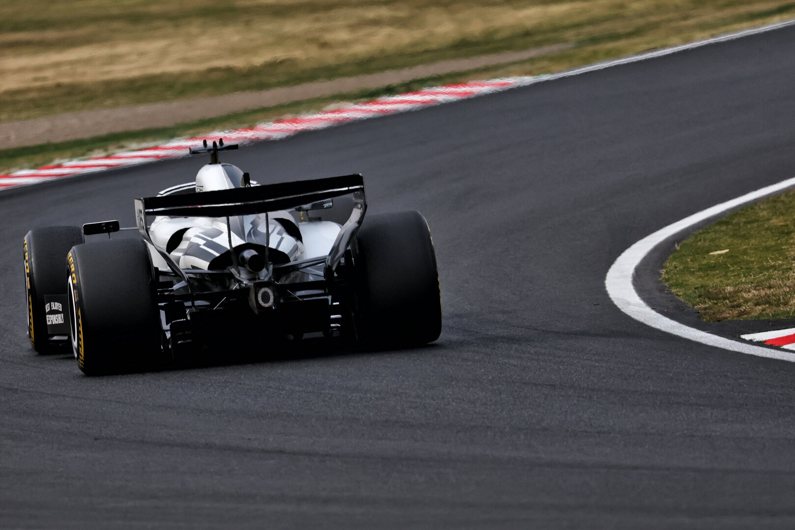 GP GIAPPONE, Sergio Perez (MEX) Cadillac Formula 1 Team MAC-26.
29.03.2026. Formula 1 World Championship, Rd 3, Japanese Grand Prix, Suzuka, Japan, Gara Day.
- www.xpbimages.com, EMail: requests@xpbimages.com © Copyright: Bearne / XPB Images