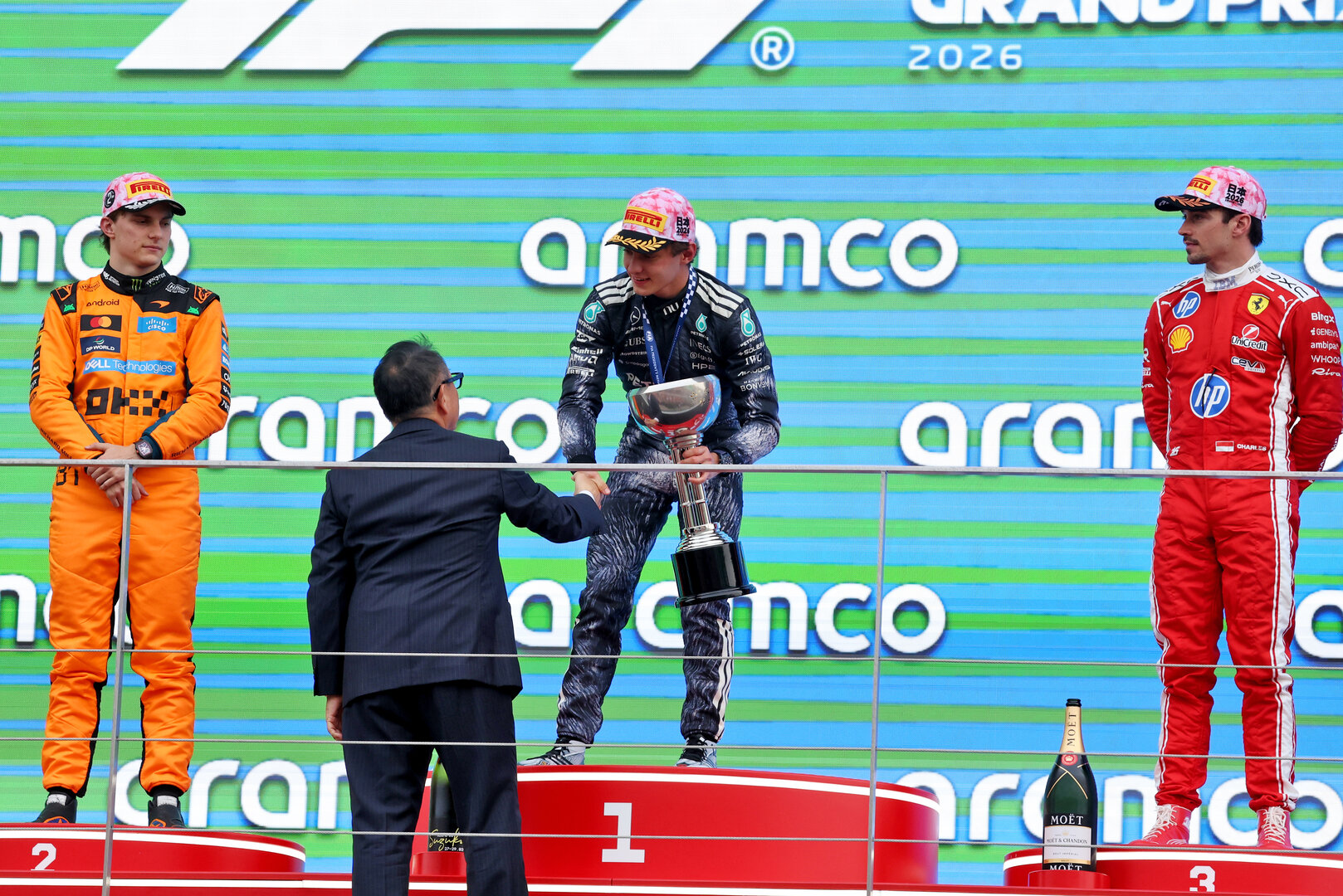 GP GIAPPONE, The podium (L to R): Oscar Piastri (AUS) McLaren F1 Team, second; Andrea Kimi Antonelli (ITA) Mercedes AMG Formula One Team, vincitore; Charles Leclerc (MON) Ferrari, third.
29.03.2026. Formula 1 World Championship, Rd 3, Japanese Grand Prix, Suzuka, Japan, Gara Day.
- www.xpbimages.com, EMail: requests@xpbimages.com © Copyright: Bearne / XPB Images