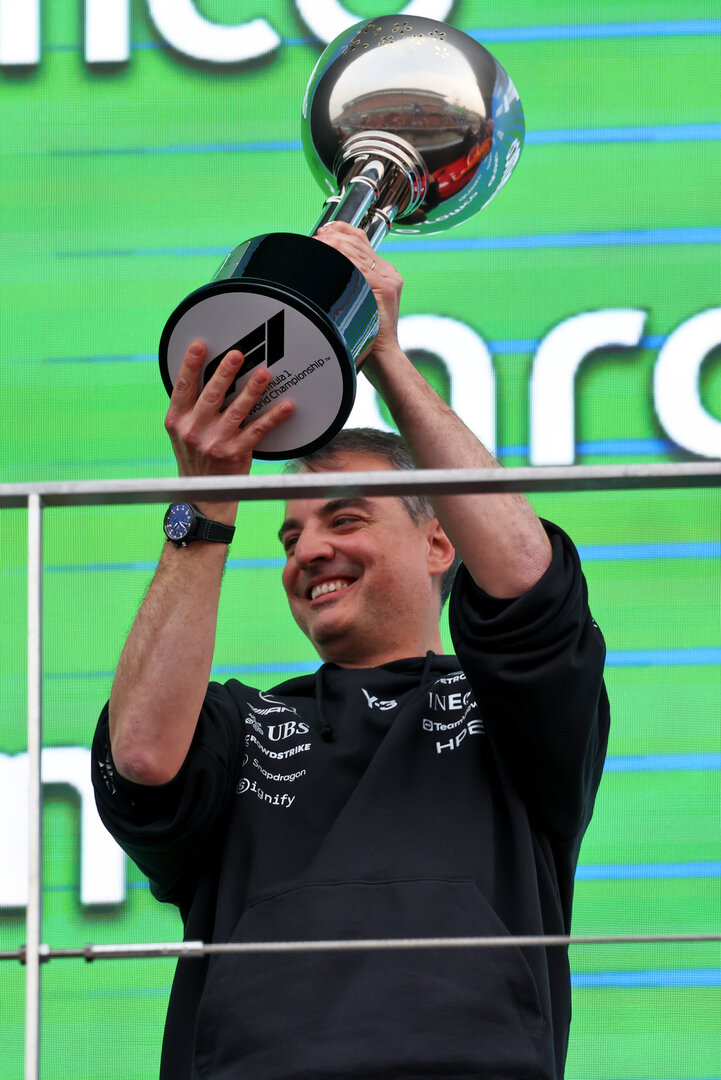 GP GIAPPONE, Giacomo Tortora (ITA) Mercedes AMG F1 Formula One Team Director of Car Design celebrates on the podium.
29.03.2026. Formula 1 World Championship, Rd 3, Japanese Grand Prix, Suzuka, Japan, Gara Day.
- www.xpbimages.com, EMail: requests@xpbimages.com © Copyright: Rew / XPB Images