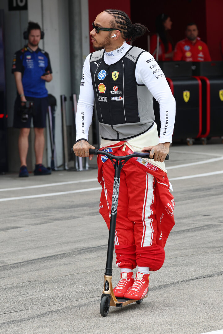 GP GIAPPONE, Lewis Hamilton (GBR) Ferrari.
29.03.2026. Formula 1 World Championship, Rd 3, Japanese Grand Prix, Suzuka, Japan, Gara Day.
 - www.xpbimages.com, EMail: requests@xpbimages.com © Copyright: Rew / XPB Images
