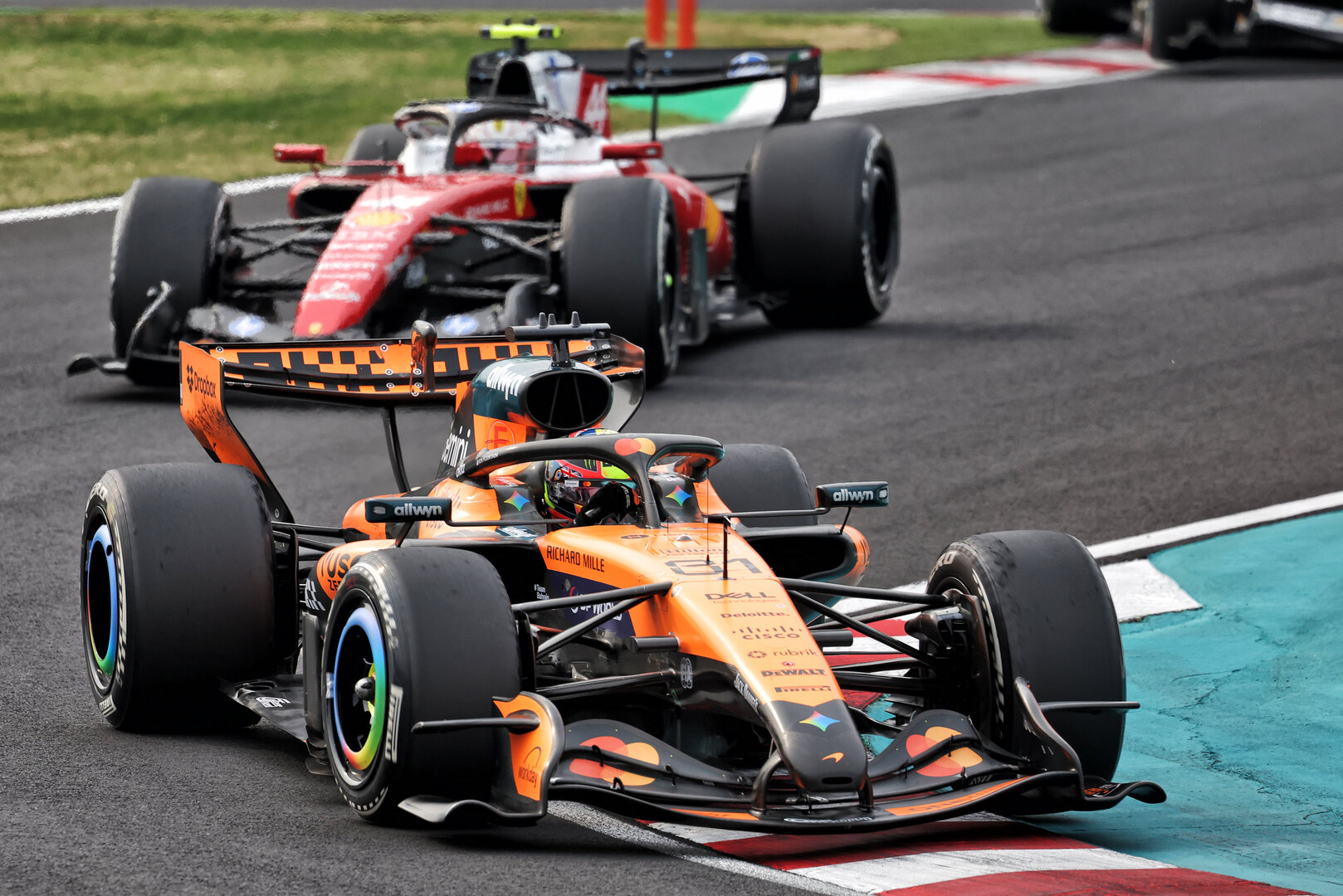 GP GIAPPONE, Oscar Piastri (AUS) McLaren F1 Team MCL40.
29.03.2026. Formula 1 World Championship, Rd 3, Japanese Grand Prix, Suzuka, Japan, Gara Day.
 - www.xpbimages.com, EMail: requests@xpbimages.com © Copyright: Rew / XPB Images