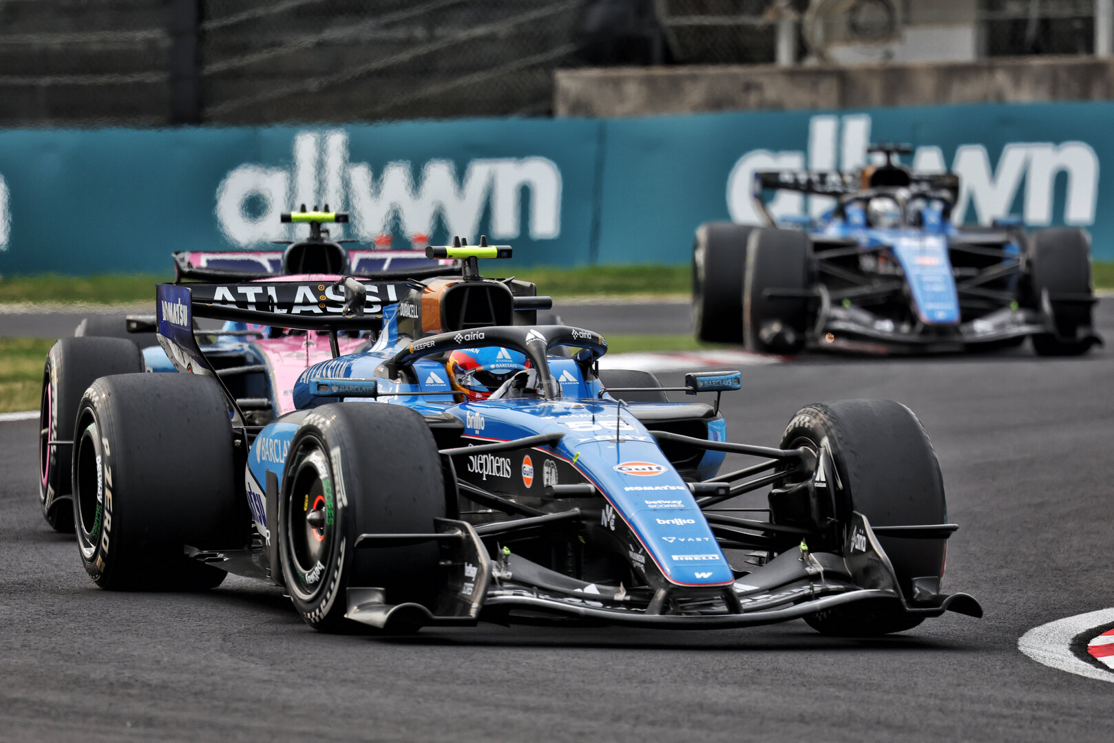 GP GIAPPONE, Carlos Sainz (ESP) Williams F1 Team FW48.
29.03.2026. Formula 1 World Championship, Rd 3, Japanese Grand Prix, Suzuka, Japan, Gara Day.
 - www.xpbimages.com, EMail: requests@xpbimages.com © Copyright: Rew / XPB Images