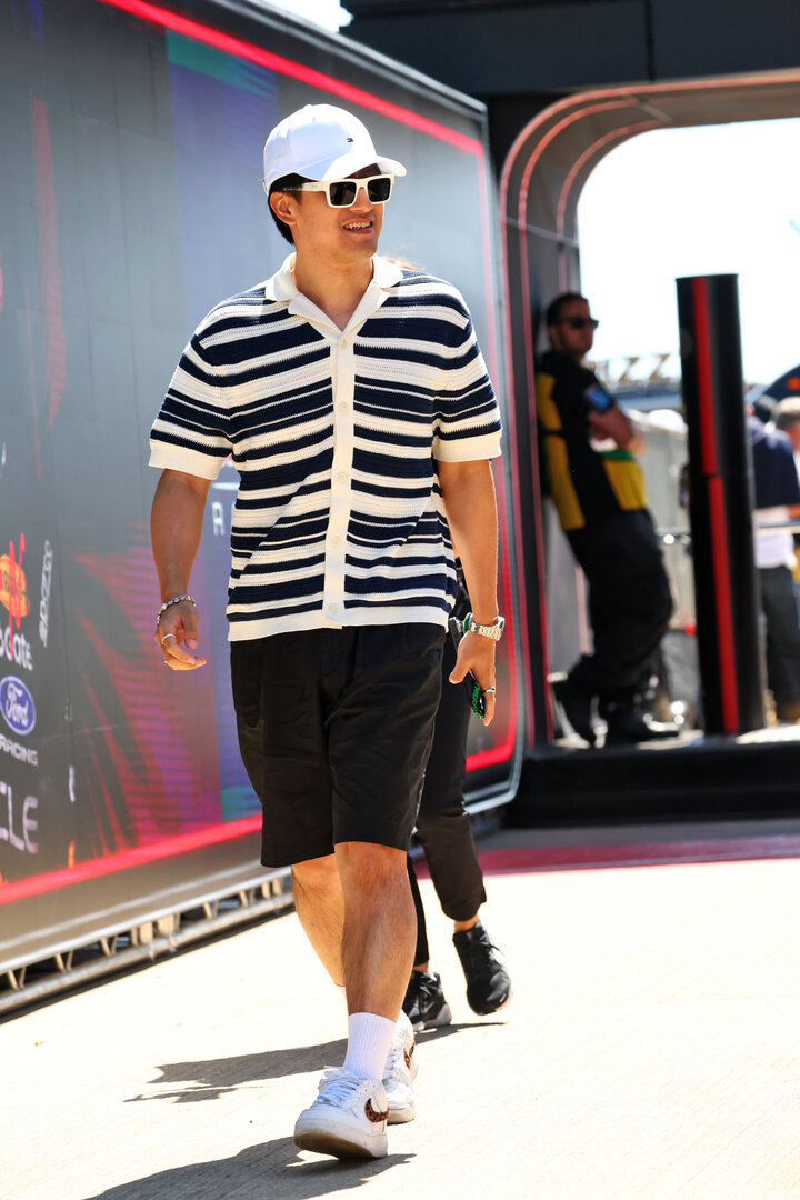 GP GRAN BRETAGNA, Zhou Guanyu (CHN) Cadillac Formula 1 Team Reserve Driver.
02.07.2026. Formula 1 World Championship, Rd 9, British Grand Prix, Silverstone, England, Preparation Day.
- www.xpbimages.com, EMail: requests@xpbimages.com © Copyright: Bearne / XPB Images