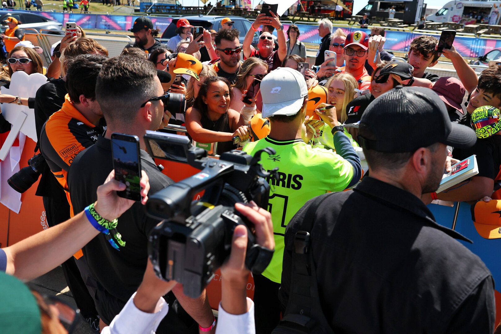 GP GRAN BRETAGNA, Lando Norris (GBR) McLaren F1 Team with fans.
02.07.2026. Formula 1 World Championship, Rd 9, British Grand Prix, Silverstone, England, Preparation Day.
 - www.xpbimages.com, EMail: requests@xpbimages.com © Copyright: Patching / XPB Images