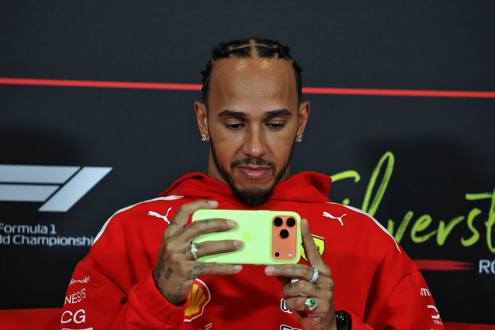 GP GRAN BRETAGNA, Lewis Hamilton (GBR) Ferrari in the FIA Press Conference.
02.07.2026. Formula 1 World Championship, Rd 9, British Grand Prix, Silverstone, England, Preparation Day.
- www.xpbimages.com, EMail: requests@xpbimages.com © Copyright: Moy / XPB Images