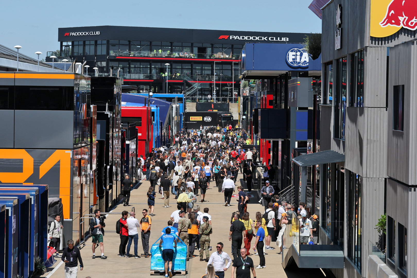 GP GRAN BRETAGNA, Paddock Atmosfera.
02.07.2026. Formula 1 World Championship, Rd 9, British Grand Prix, Silverstone, England, Preparation Day.
- www.xpbimages.com, EMail: requests@xpbimages.com © Copyright: Moy / XPB Images