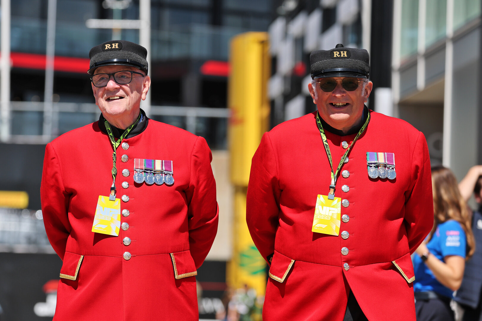 GP GRAN BRETAGNA, Paddock Atmosfera - Chelsea Pensioners.
02.07.2026. Formula 1 World Championship, Rd 9, British Grand Prix, Silverstone, England, Preparation Day.
- www.xpbimages.com, EMail: requests@xpbimages.com © Copyright: Moy / XPB Images