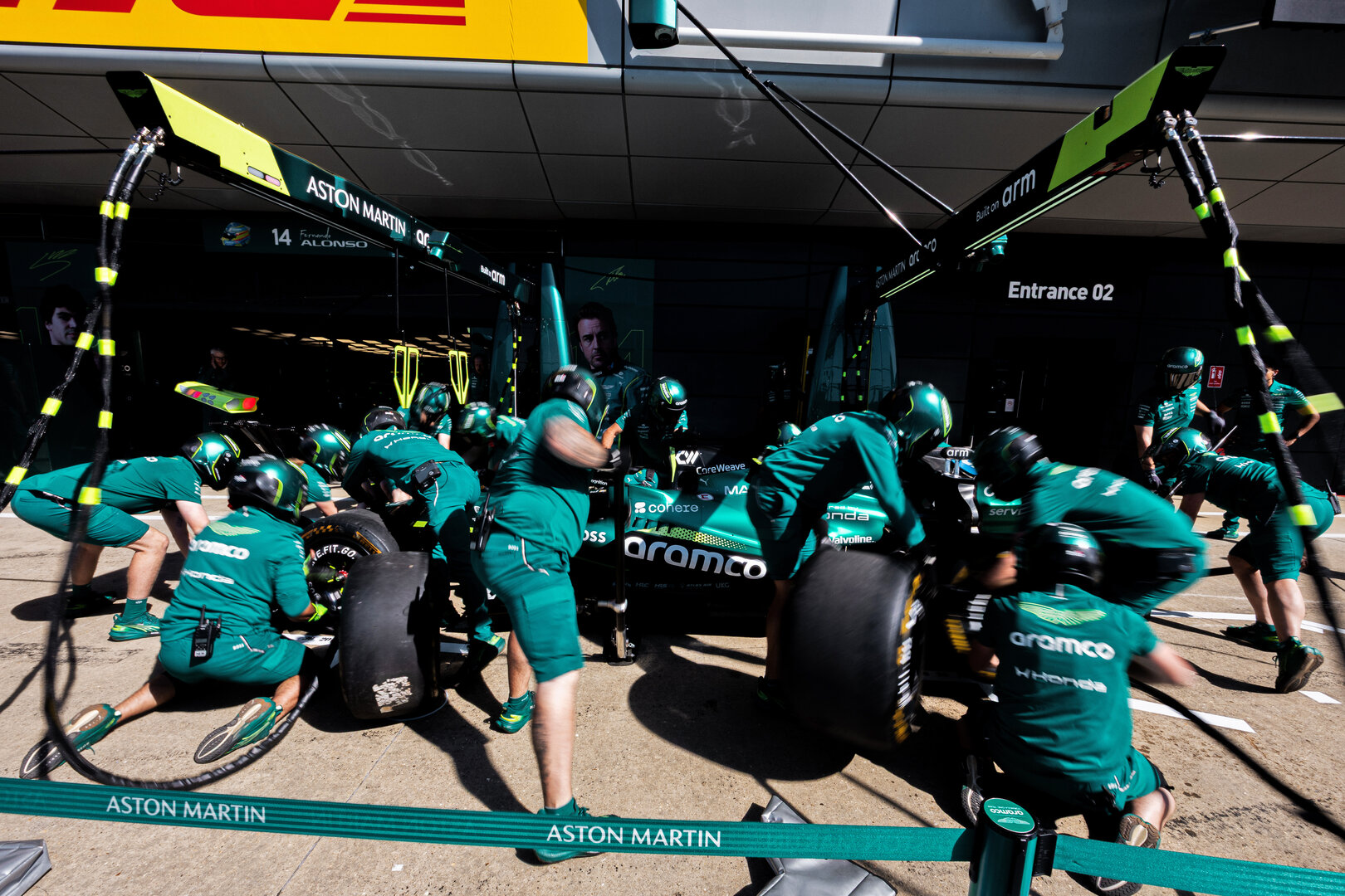 GP GRAN BRETAGNA, Aston Martin F1 Team practices a pit stop.
02.07.2026. Formula 1 World Championship, Rd 9, British Grand Prix, Silverstone, England, Preparation Day.
 - www.xpbimages.com, EMail: requests@xpbimages.com © Copyright: Denny / XPB Images