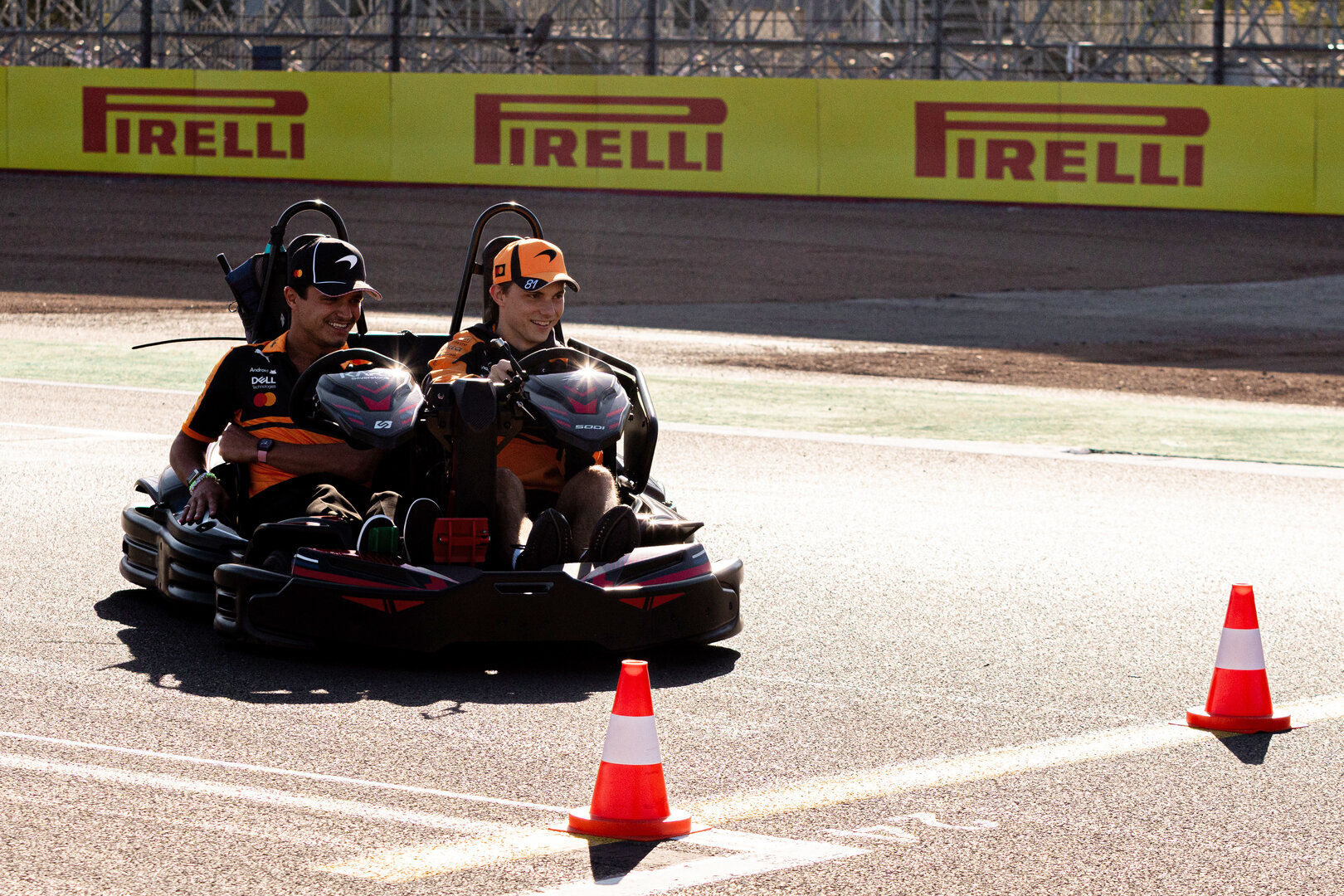 GP GRAN BRETAGNA, (L to R): Lando Norris (GBR) McLaren F1 Team e team mate Oscar Piastri (AUS) McLaren F1 Team karting.
02.07.2026. Formula 1 World Championship, Rd 9, British Grand Prix, Silverstone, England, Preparation Day.
 - www.xpbimages.com, EMail: requests@xpbimages.com © Copyright: Denny / XPB Images