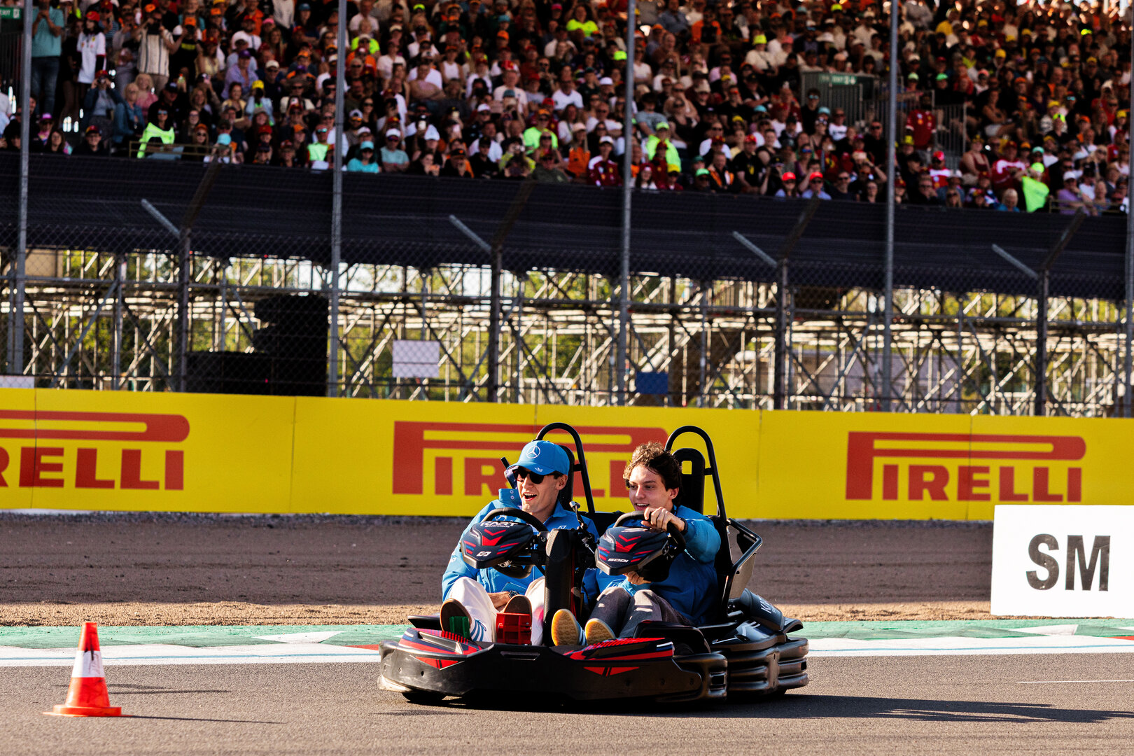 GP GRAN BRETAGNA, (L to R): George Russell (GBR) Mercedes AMG Formula One Team e team mate Andrea Kimi Antonelli (ITA) Mercedes AMG Formula One Team karting.
02.07.2026. Formula 1 World Championship, Rd 9, British Grand Prix, Silverstone, England, Preparation Day.
 - www.xpbimages.com, EMail: requests@xpbimages.com © Copyright: Denny / XPB Images